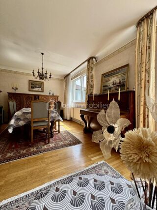  Maison à vendre 11 pièces 175 m²