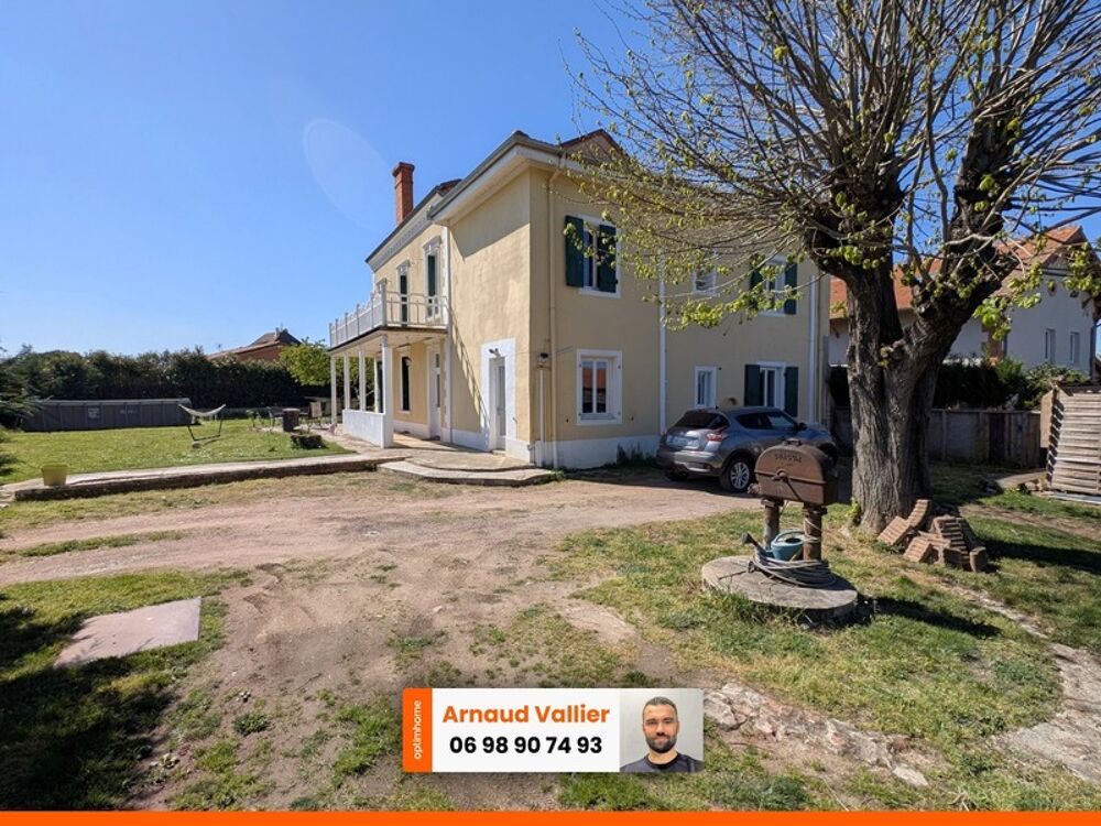 Villerest  Maison 277 m² 5 ch, piscine, sans vis-à-vis