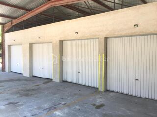  Parking / Garage à vendre 160 m²