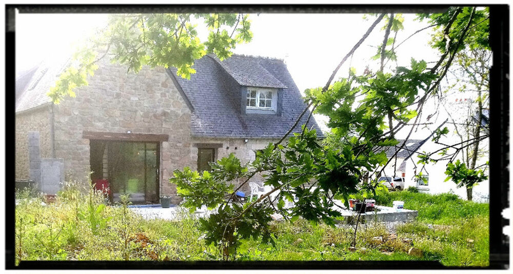 "Demeure dException à Crozon : 175 m² de Caractère, 5 Chambres et Horizon Marin"
