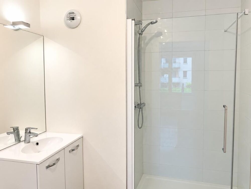 Location Appartement Beau T2 avec parking et jardin à St Léger-du-Bourg-Denis Saint leger du bourg denis