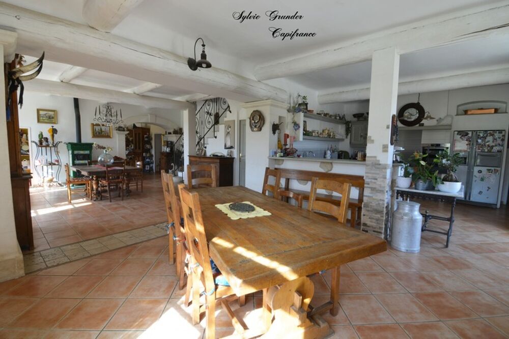 � vendre  Maison Cornillon-Confoux (13250)