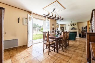  Propriété/château à vendre 6 pièces 155 m²