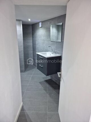  Immeuble � vendre 15 + pi�ces 190 m�