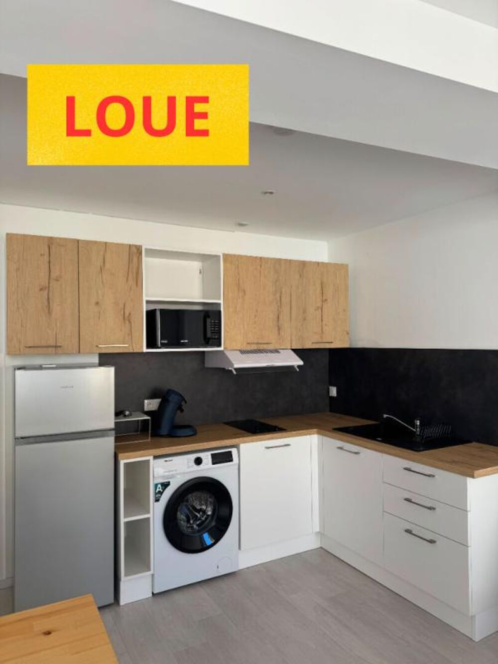 ROANNE - A LOUER STUDIO MEUBLE