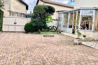  Maison � vendre 6 pi�ces 220 m�