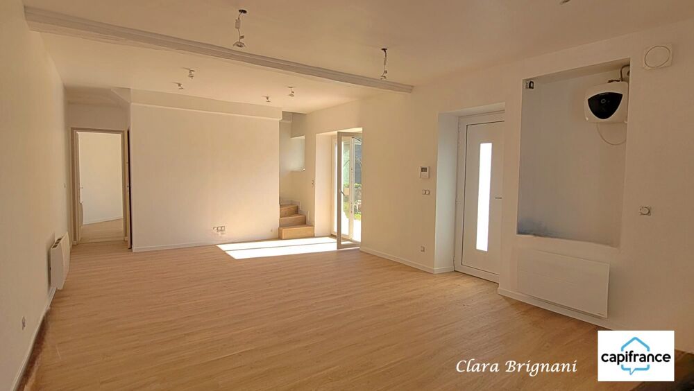 Maison de ville rénovée à vendre, 4 pièces, jardin - SAINT VRAIN