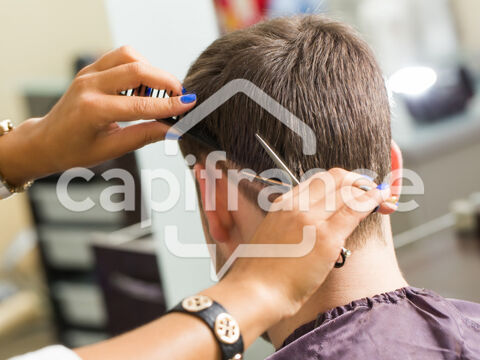 SAINT PABU (29) &agrave; vendre Fonds et murs de commerce de salon de coiffure 142000 29830 Saint pabu