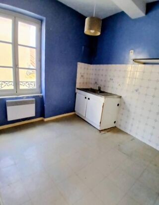  Immeuble à vendre 10 pièces 180 m²