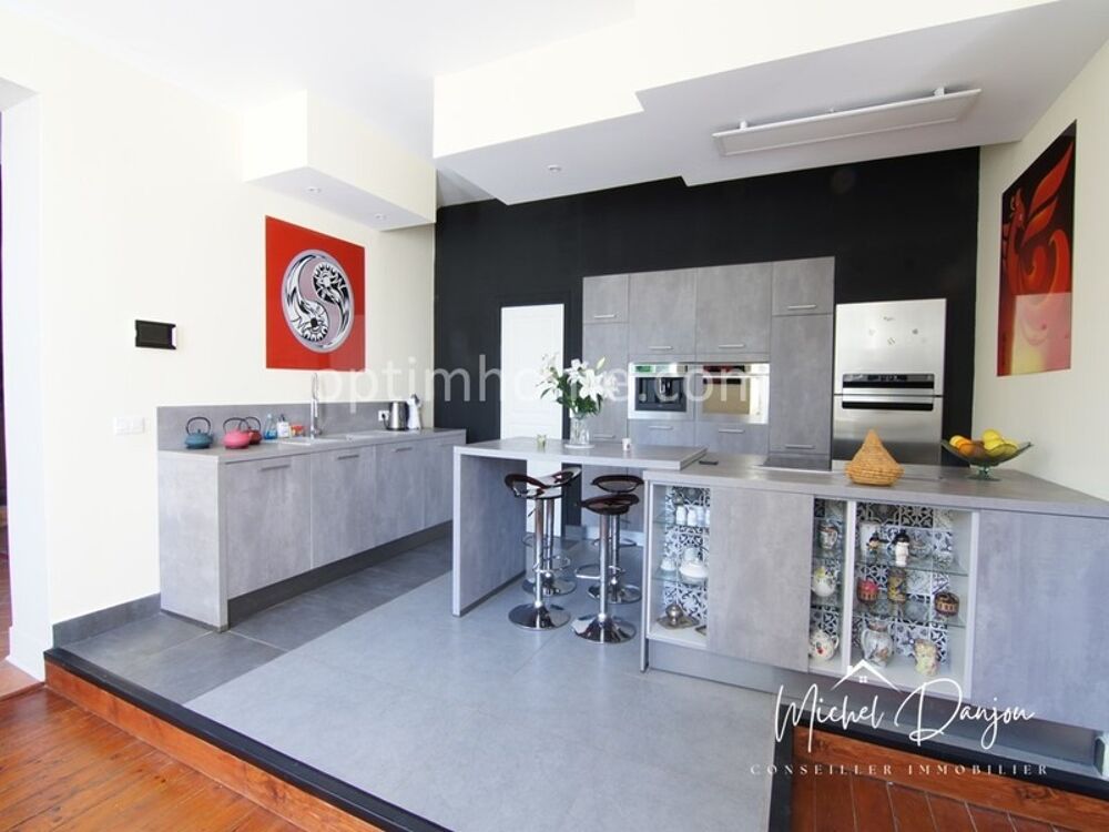 TOULOUSE SUD-EST - CHATEAU XVIIIe RENOVE- 680 m² - PARC 14000 m² - CALME - PISCINE - CHAMBRES D'HOTES