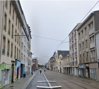  Immeuble à vendre 15 + pièces 571 m²