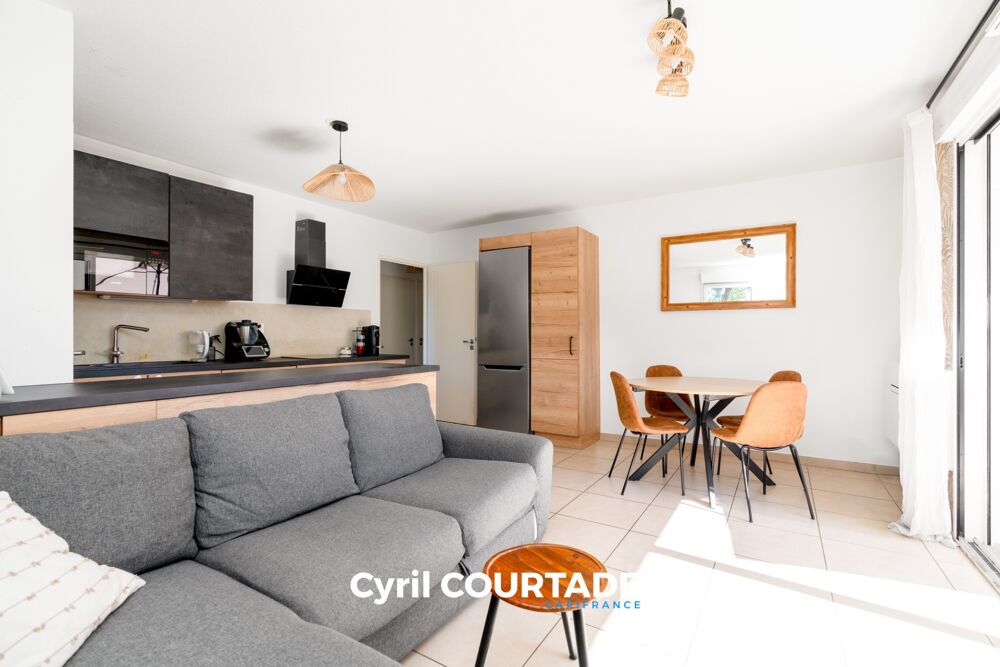 Montpellier, Dpt Hérault (34), Appartement 3 pièces dernier étage  Terrasse 16 m²