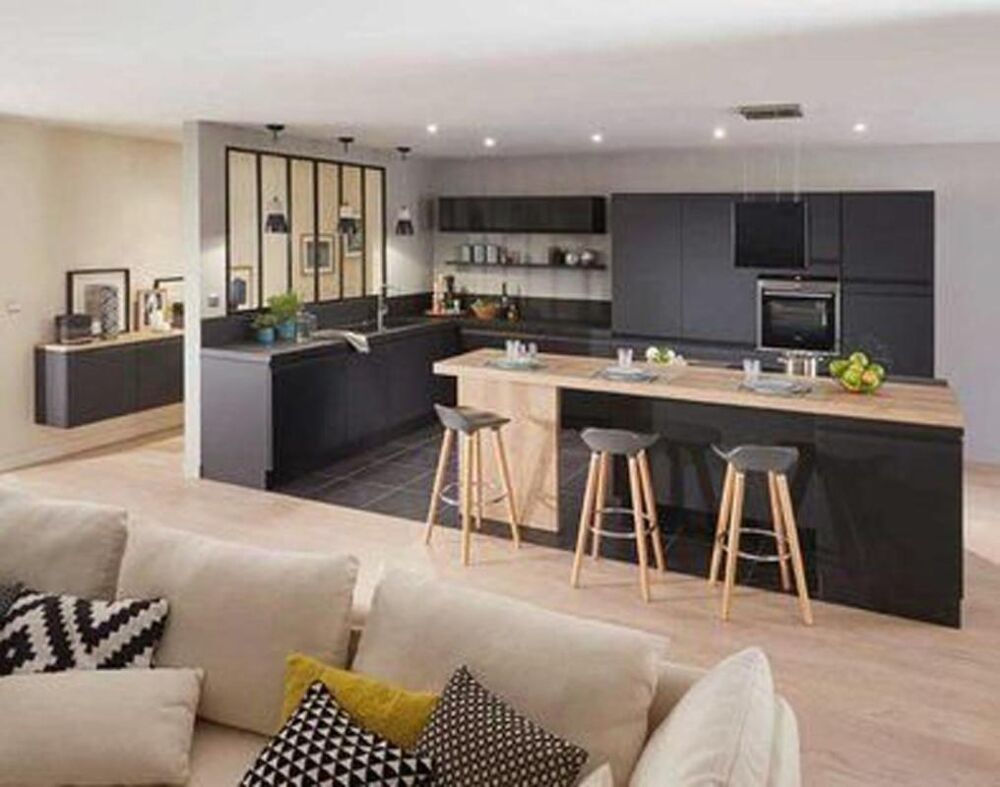 Vente Appartement 5 PIÈCES de 96m² + BALCON + PKG(s) Fontenay aux roses