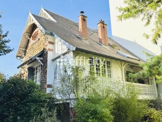  Proprit/chteau  vendre 8 pices 250 m