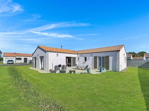   Maison traditionnelle RT2012 - 124,80m� - 4 chambres - Garage Maison - 6 pi�ce(s) - 124 m�