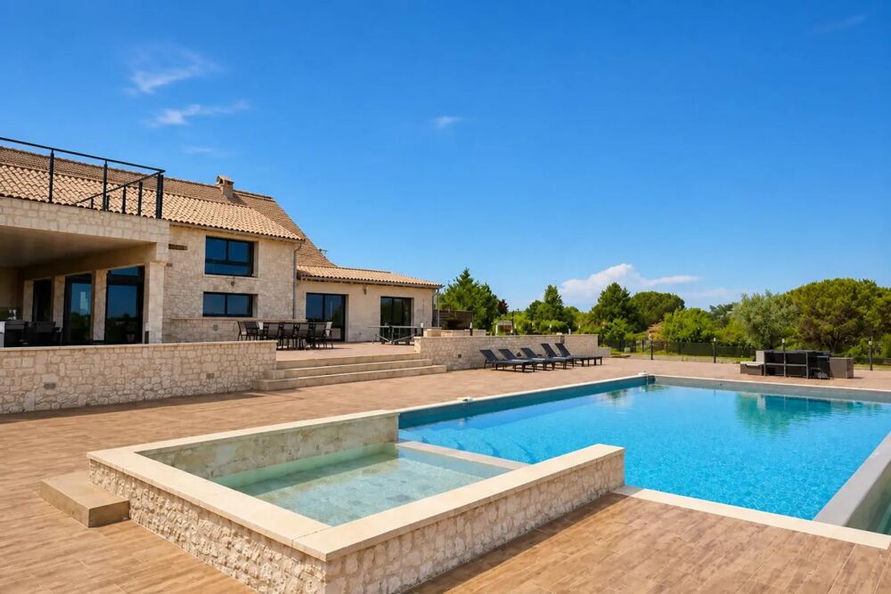 à vendre  Villa Saint-Nexans (24520)