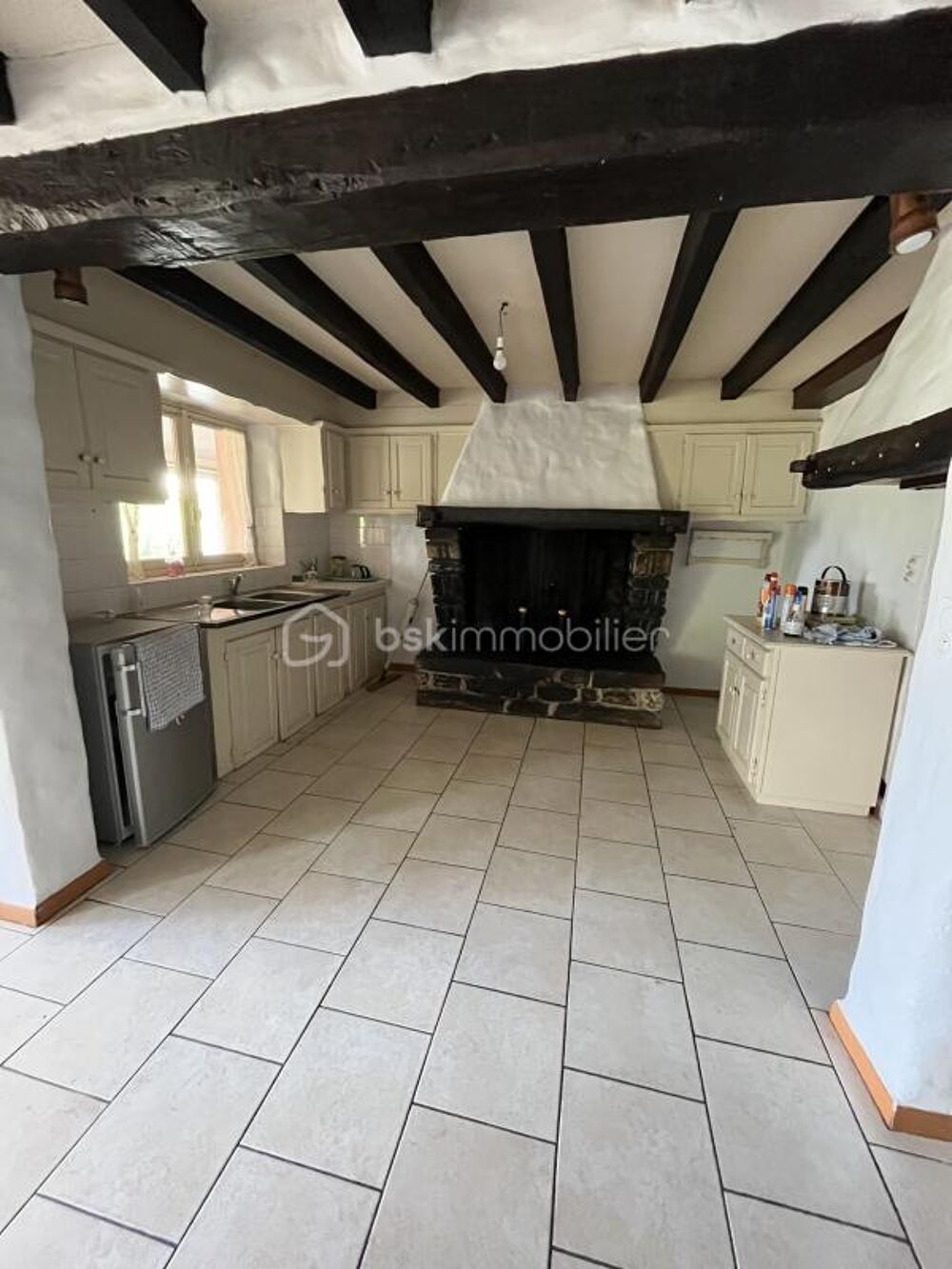 MAISON, 5 CHAMBRES ET BEAU JARDIN