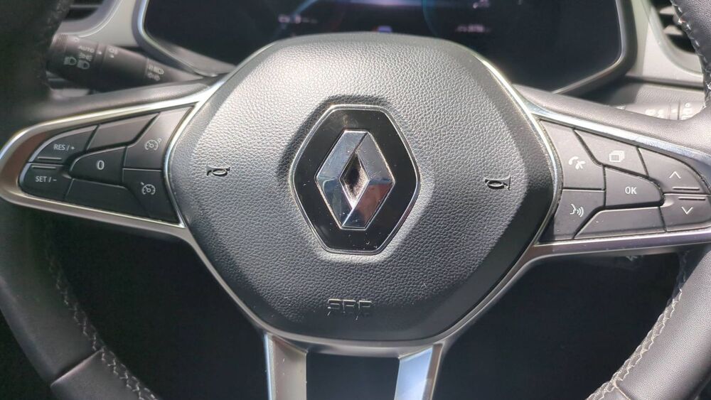 Captur 1.6 E-Tech 145 Hybrid EDC6 Techno Fast Track - Premi&egrave;re main 2023 occasion 44000 Nantes