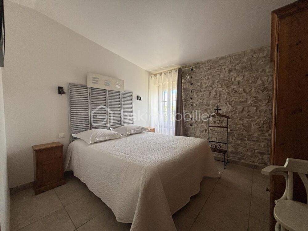 � vendre  Propri�t�/ch�teau Mons (30340)