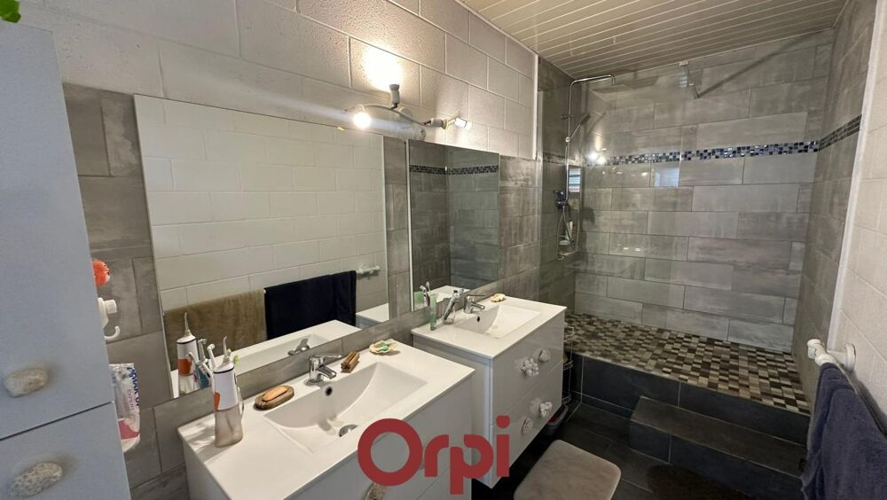 � vendre  Maison Saint-Gilles Les Bains (97434)