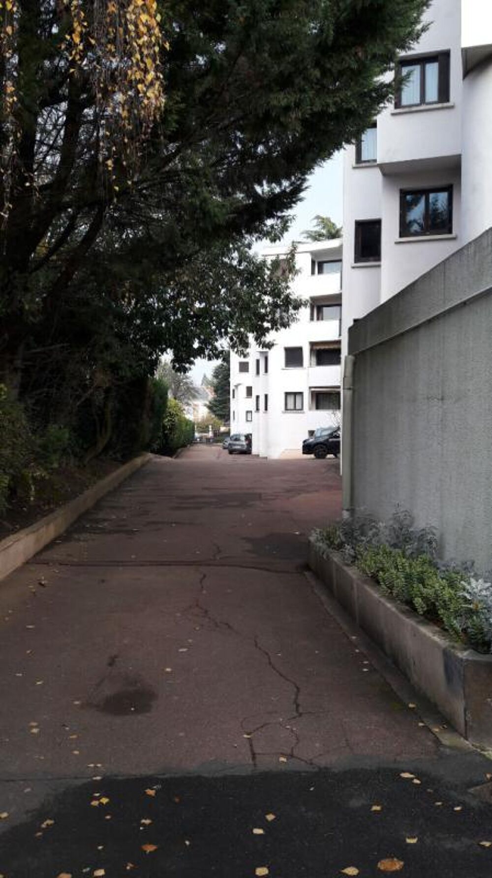 Vente Parking/Garage BOX EXTÉRIEUR DE 14,5 m² ? CHÂTENAY-MALABRY (92290) Chatenay malabry