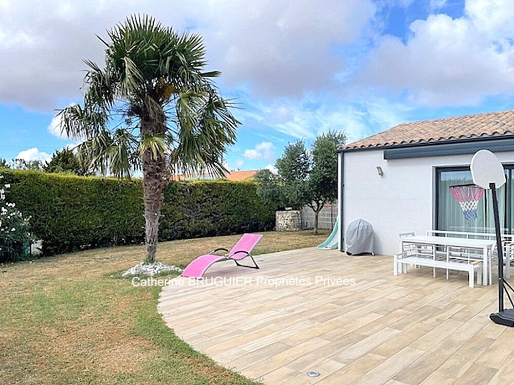 Maison de plain-pied 116 m² - Centre village - Classe A -3 chambres - garage - jardin clos