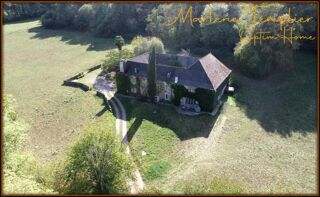  Propriété/château à vendre 8 pièces 300 m²