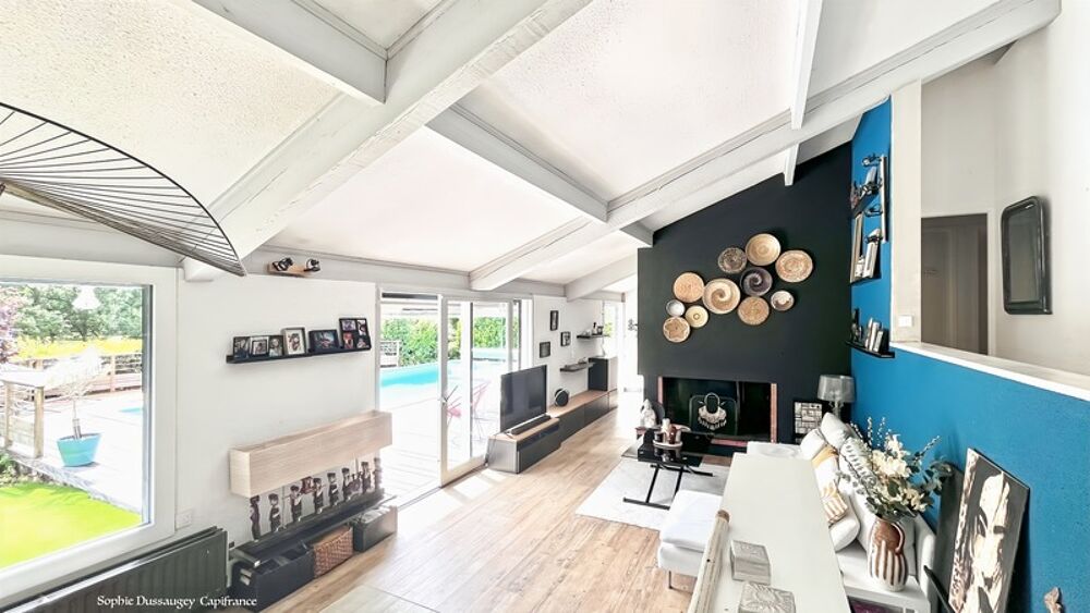 Vente Maison Yvrac, Maison d'architecte, 5 pièces, piscine, au calme, vue sur le parc (33) Yvrac