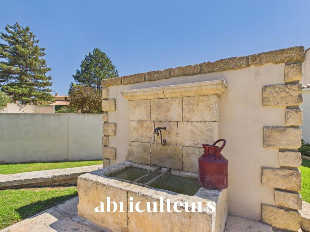 Vente Maison Maison familiale de 198 m² avec T2 indépendant, jardin et garage à Charleval Charleval