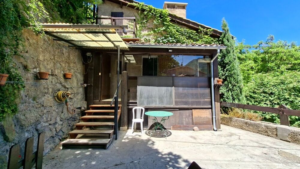 À vendre  Maison de ville avec potentiel de division  Digne-les-Bains centre