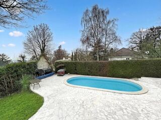  Maison � vendre 9 pi�ces 220 m� Montmorency