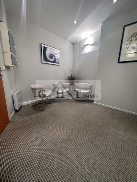 Local professionnel 85 m2 à louer 1980 94000 Creteil