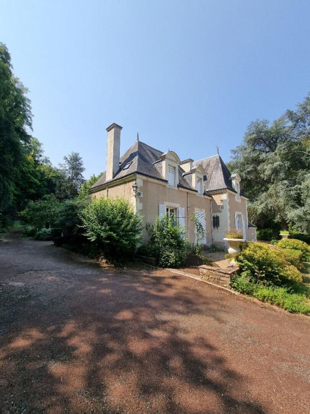 Vente Propriété/Château MANOIR A LA CHARTRE SUR LE LOIR  ET SES CAVES EXCEPTIONNELLES La chartre sur le loir