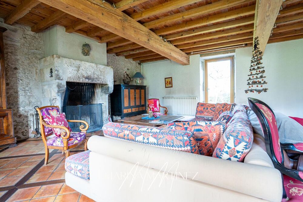 Propriété de caractère en pierre - Domaine avec gîte, terres, forêt et vue panoramique - Proche Limoux