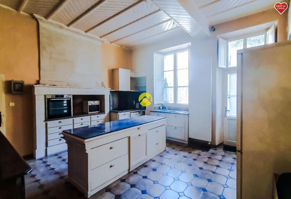 Vente Hôtel particulier Demi-hôtel particulier du XVIIe Richelieu