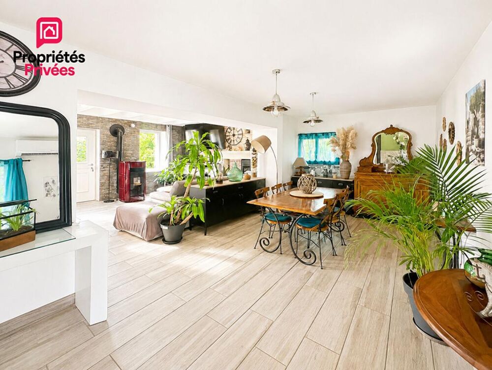 Maison en pierre rénovée de 142 m² sur plus de 7 300 m²