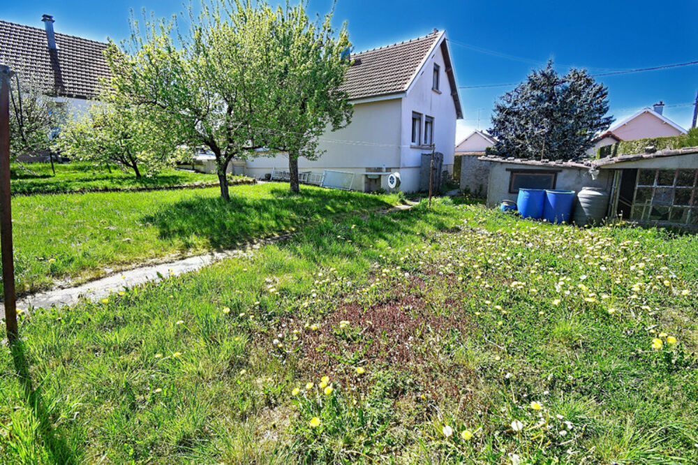 MAISON INDIVIDUELLE AU CALME  3 CHAMBRES  GARAGE  TERRAIN 6 ARES