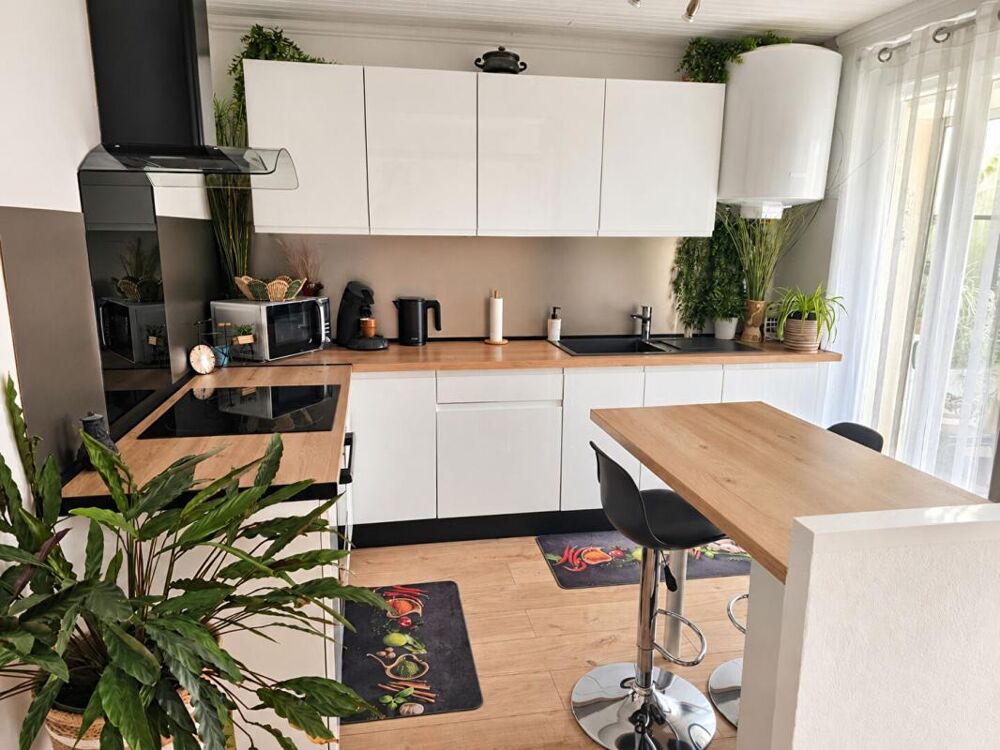 Appartement Toulon 2 pièces 41 m2 rénové, quartier Vert Coteau