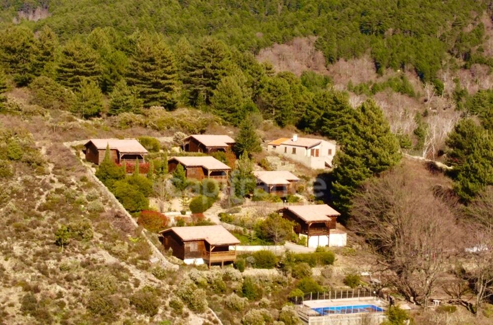 Vente Propriété/Château Dpt Corse (20), à vendre EVISA, propriété avec six chalets en bois, terrasse vue panoramique, piscine, parking Evisa