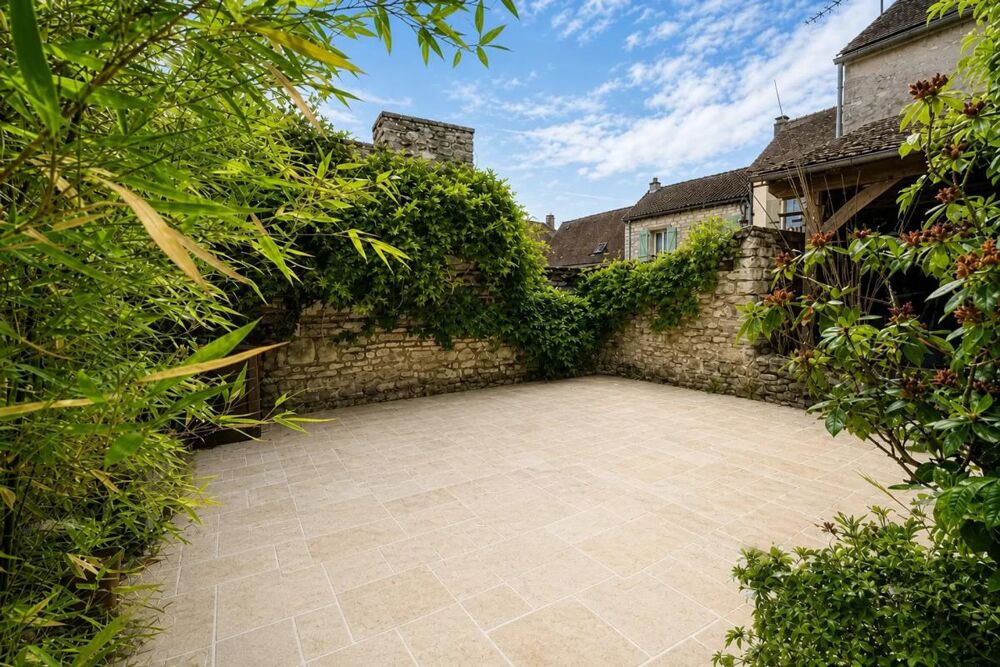 à vendre  Propriété/château Montainville (78124)