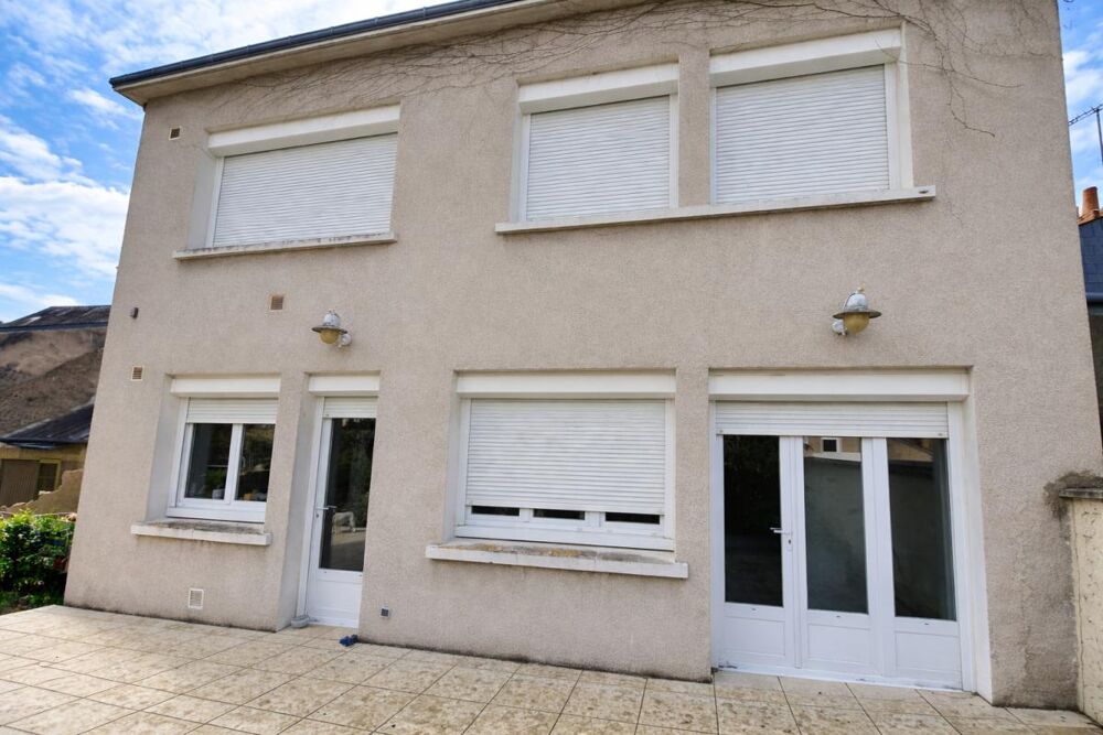 Vente Maison Maison de ville 150 m2 4 chambres + garage + parking + jardin 300m2 Chateauroux