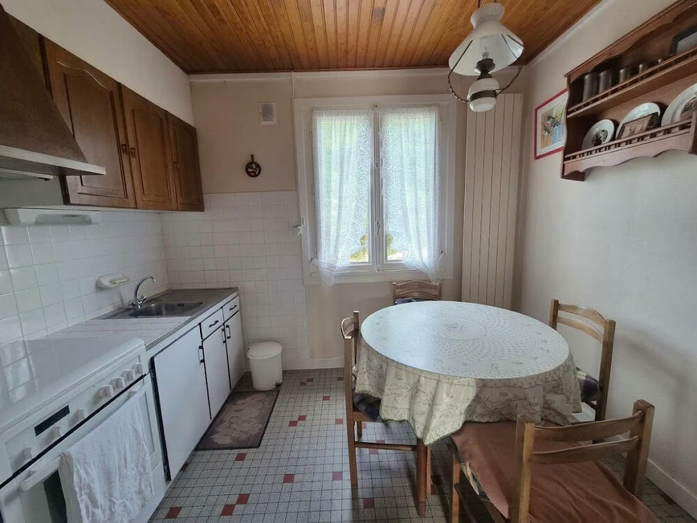 Vente Maison Maison Vertolaye 6 pièce(s) 97 m2 avec garage et jardin Ambert