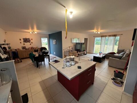   Maison de 5 pièces de 100 m² à Montazeau Maison - 5 pièce(s) - 100 m²