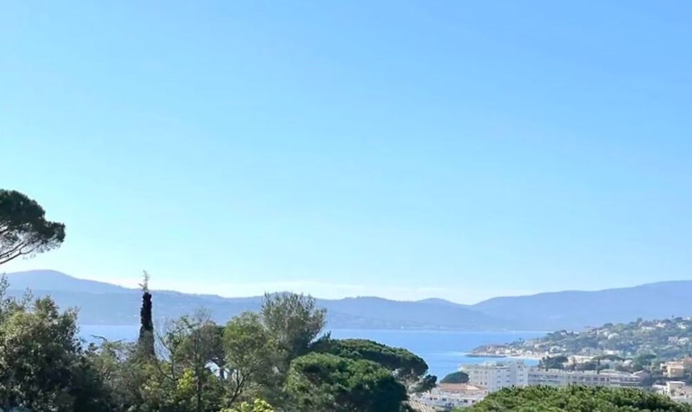Vente Villa Dpt Var (83), à vendre SAINTE MAXIME maison P6 de 280 m² - Terrain de 1637 m² Sainte maxime