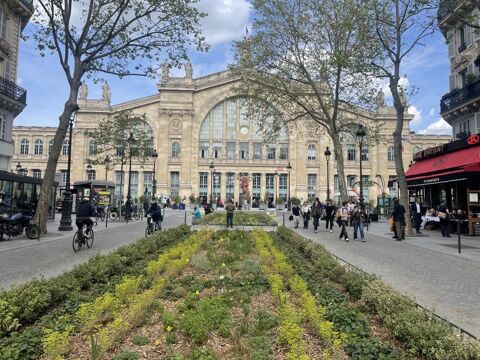 Bureau refait &agrave; neuf gare du nord 2026 75010 Paris