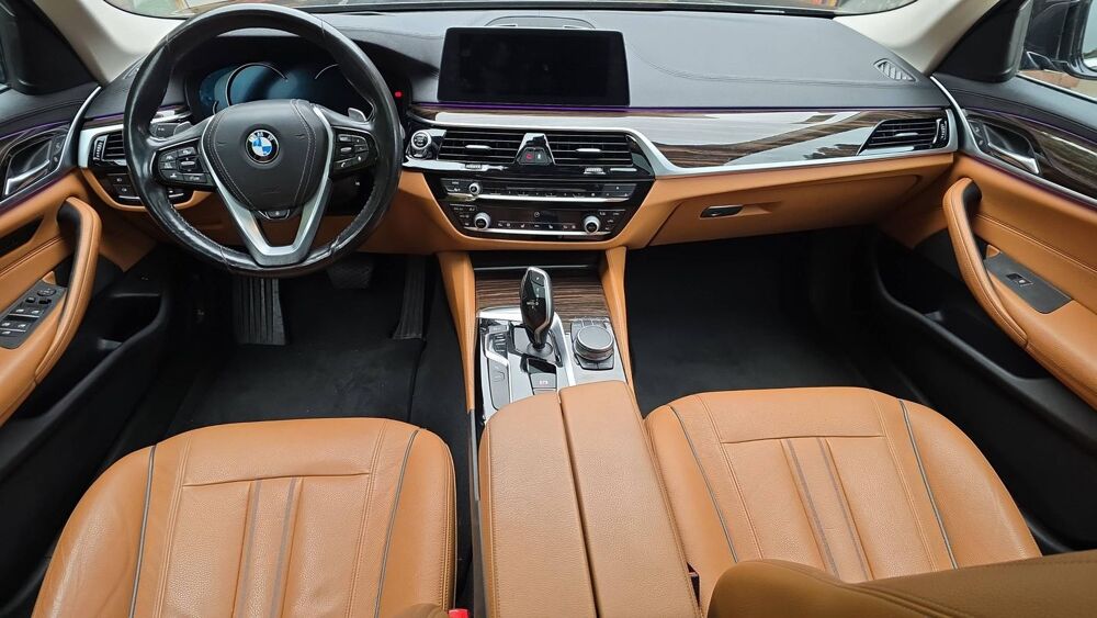 S&eacute;rie 5 xDrive 530d 265 BVA8 Luxury - Entretien constructeur Toit ou 2016 occasion 78510 Triel Sur Seine
