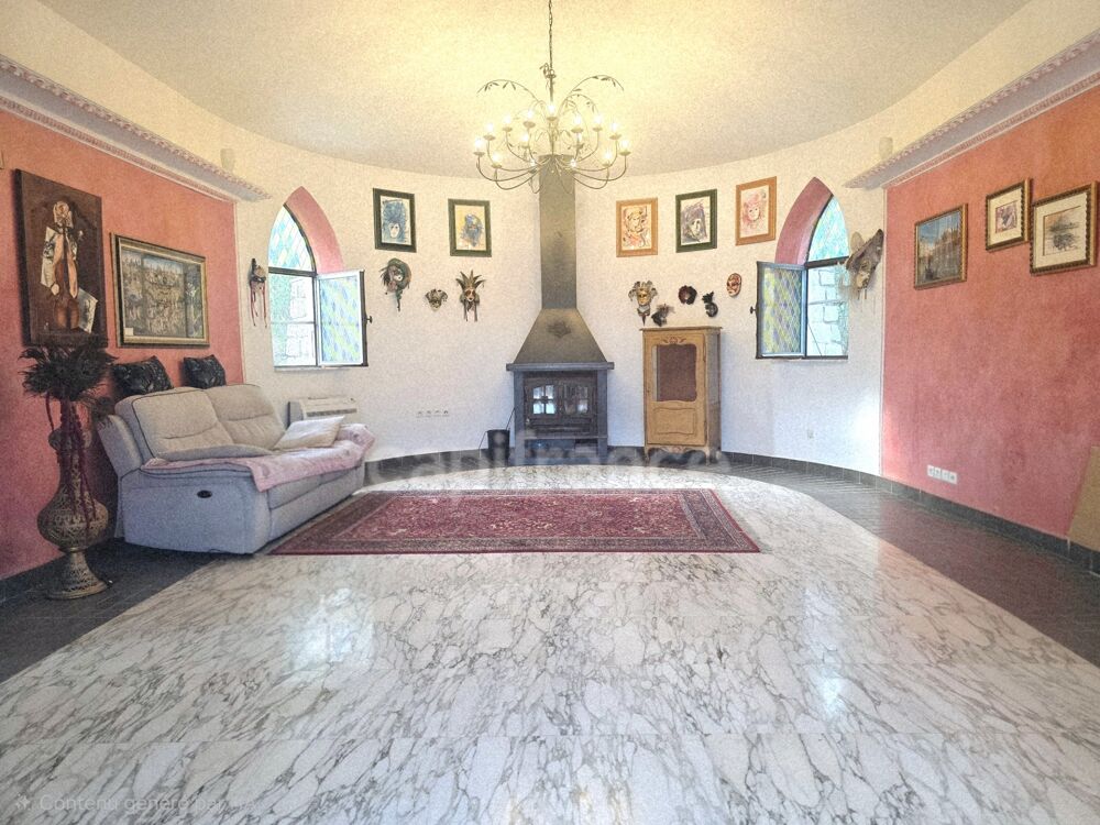 Vente Maison Maison de caractère atypique et unique de plain pied avec terrain arboré Borgo