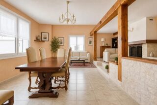  Propriété/château à vendre 5 pièces 307 m²