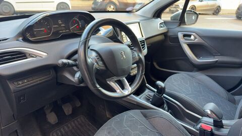 2008 1.2 PureTech 82 Active 2017 occasion 69008 Lyon