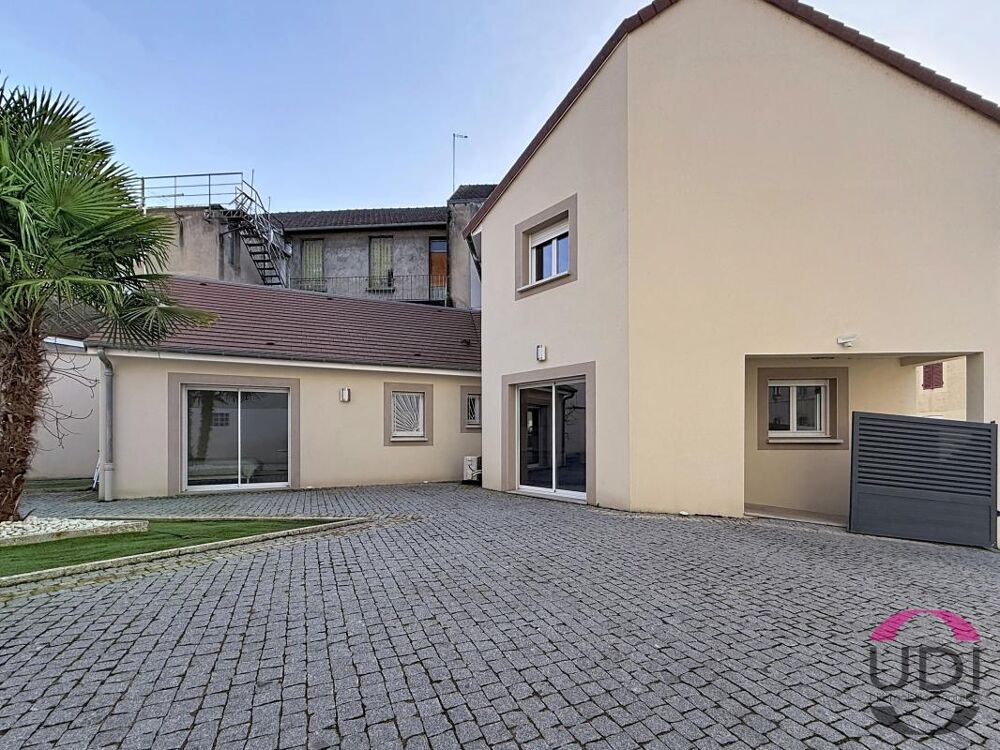 Maison récente 2015 avec prestations haut de gamme  Centre-ville de Montluçon
